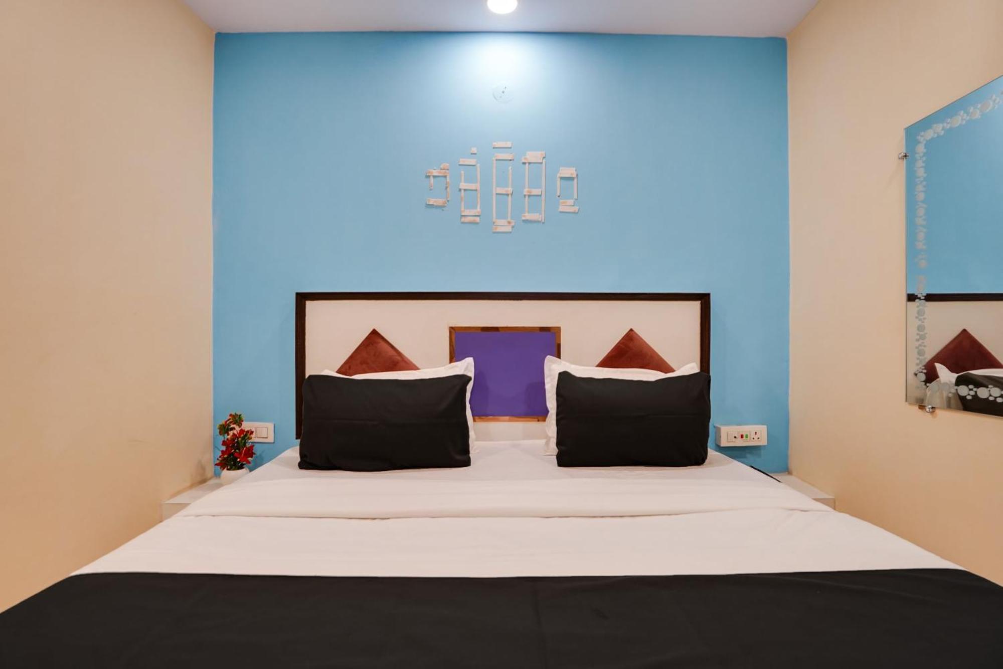 Super Hotel O Hotel Gold Star New Delhi Eksteriør bilde