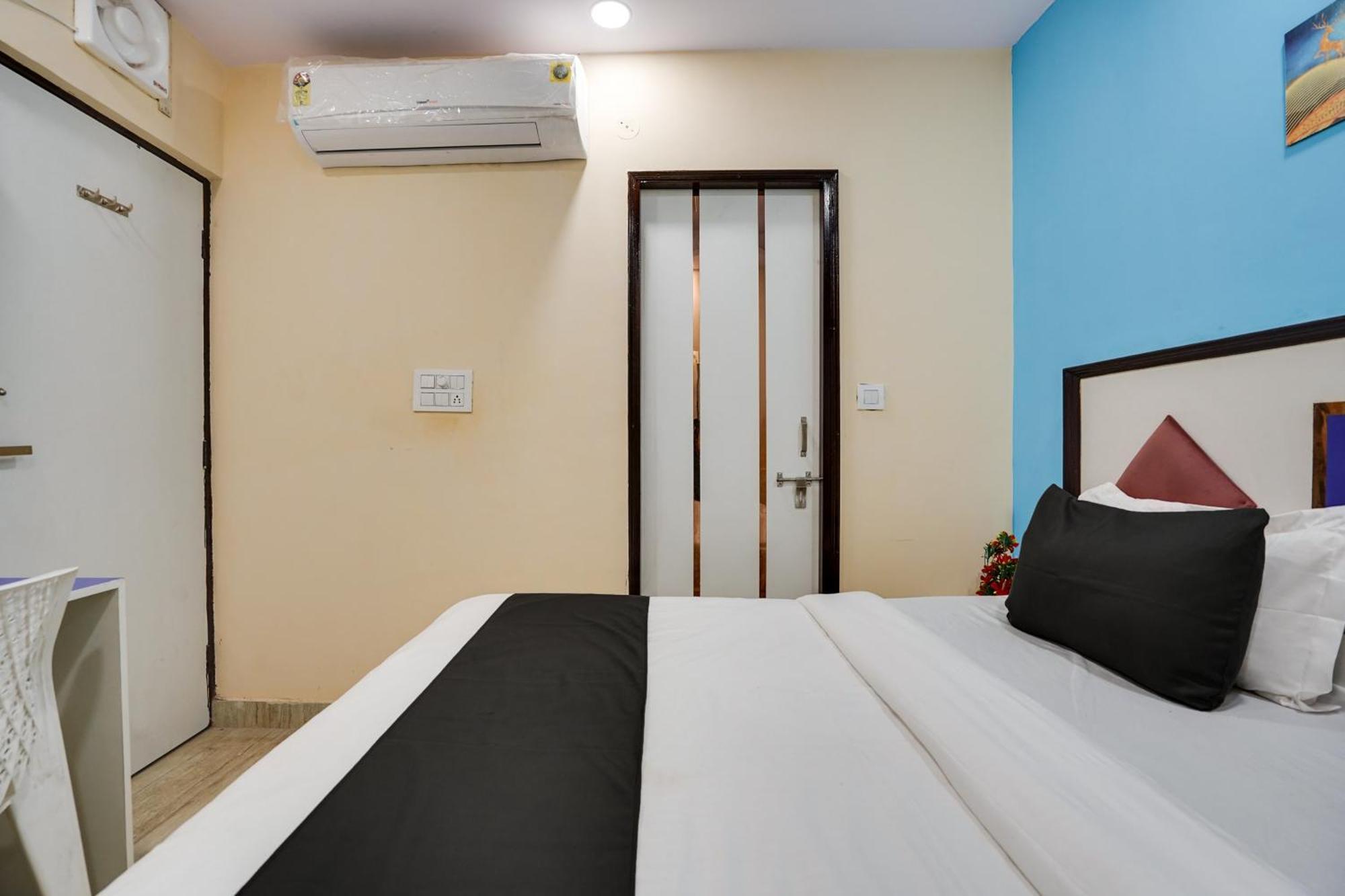 Super Hotel O Hotel Gold Star New Delhi Eksteriør bilde
