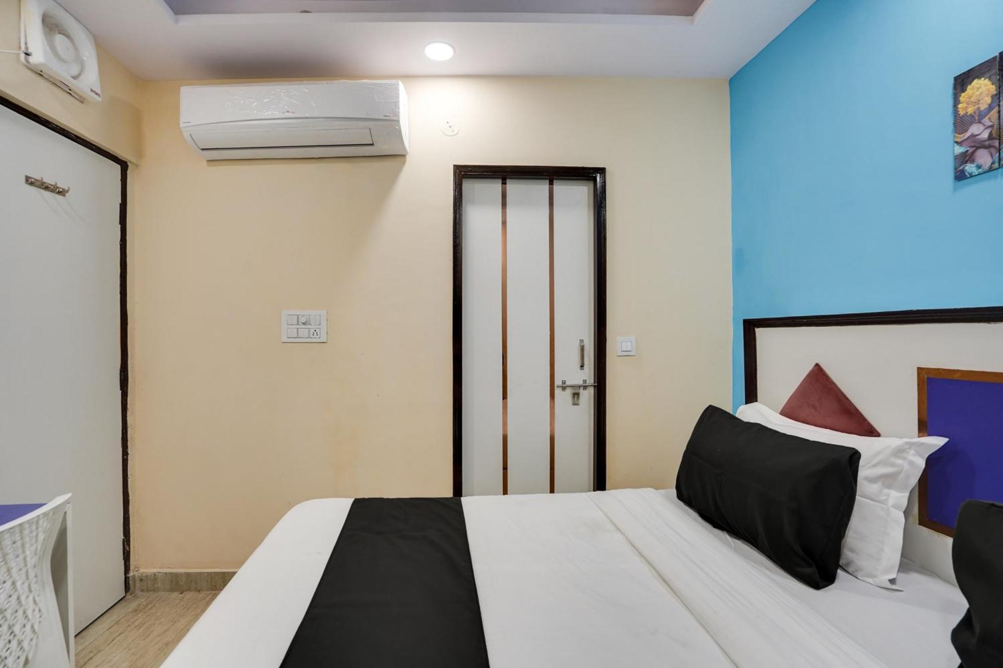 Super Hotel O Hotel Gold Star New Delhi Eksteriør bilde